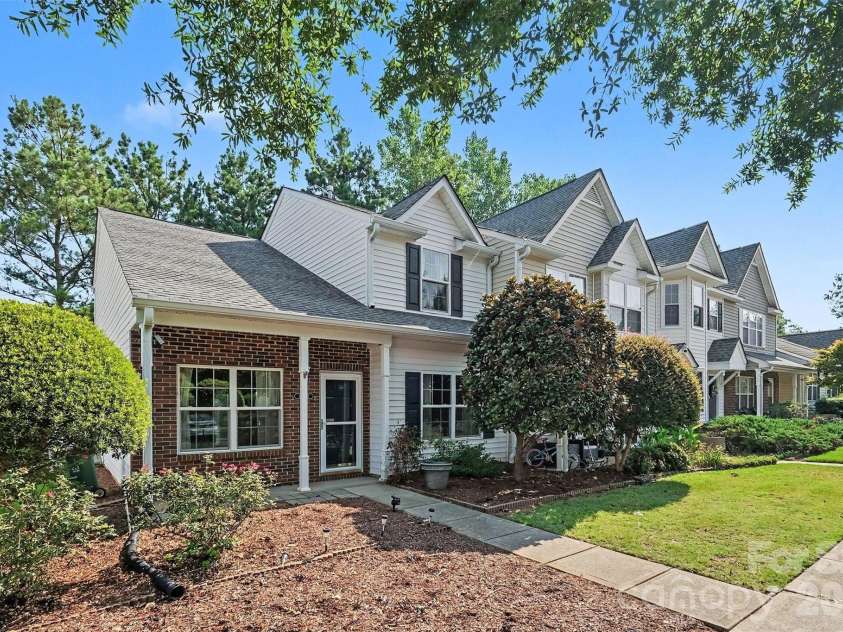 6142 Warrior Avenue, Fort Mill, SC 29707.  MLS# CAR4406387, YatesRealty ID 42344. 