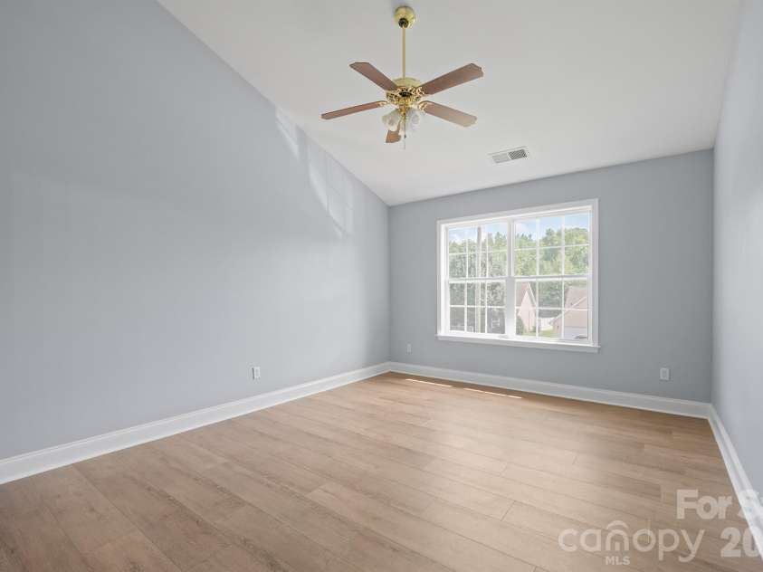 2646 Amber Crest Drive, Gastonia, NC 28052.  MLS# CAR4412046, YatesRealty ID 42345. 