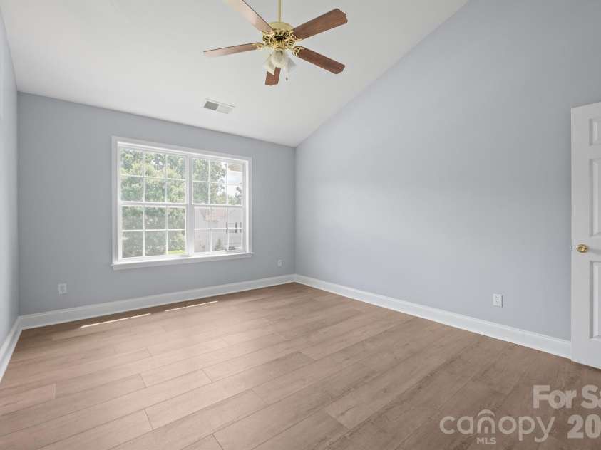 2646 Amber Crest Drive, Gastonia, NC 28052.  MLS# CAR4412046, YatesRealty ID 42345. 