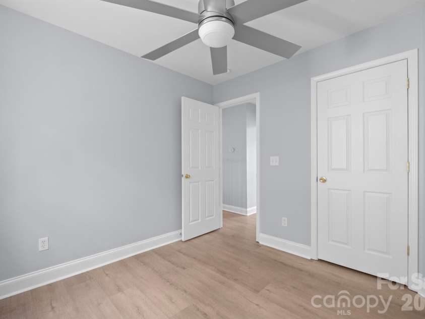 2646 Amber Crest Drive, Gastonia, NC 28052.  MLS# CAR4412046, YatesRealty ID 42345. 