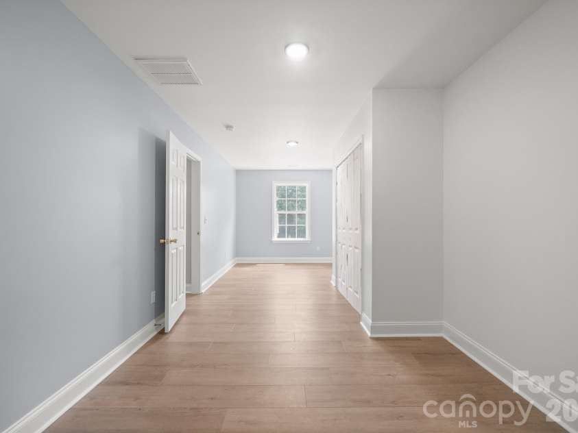2646 Amber Crest Drive, Gastonia, NC 28052.  MLS# CAR4412046, YatesRealty ID 42345. 