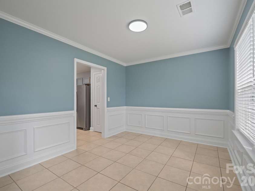 2646 Amber Crest Drive, Gastonia, NC 28052.  MLS# CAR4412046, YatesRealty ID 42345. 