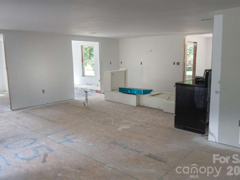3105 Evelyn Circle, Darlington, SC 29540.  MLS# CAR4411773, YatesRealty ID 42346. 