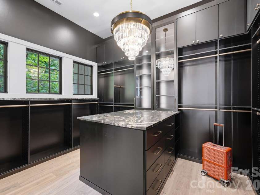 13702 Sage Thrasher Lane, Charlotte, NC 28278.  MLS# CAR4405841, YatesRealty ID 42347. Second primary closet
