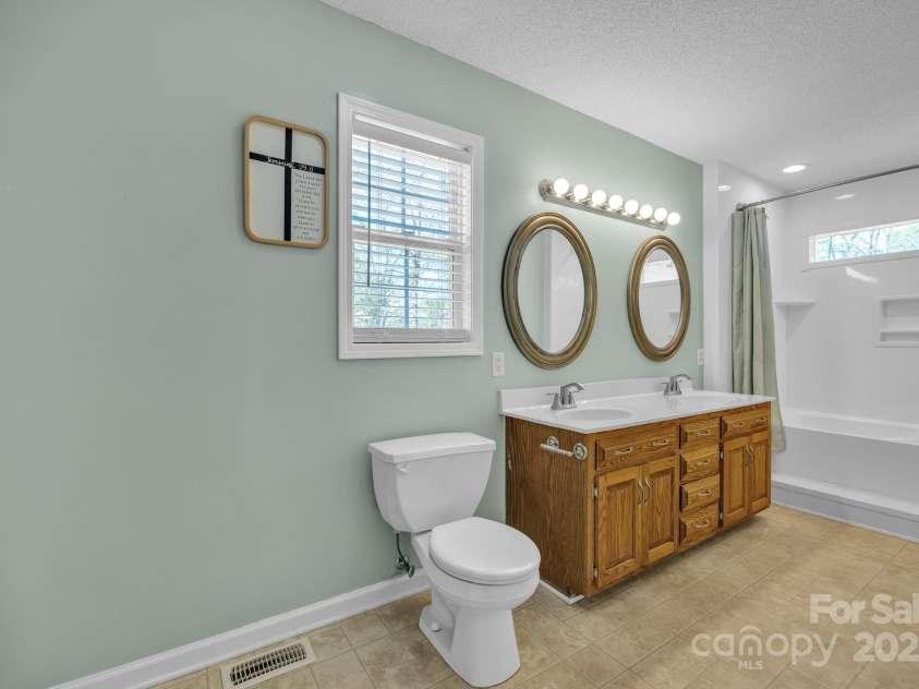 1584 Beverly Lane, Lincolnton, NC 28092.  MLS# CAR4241125, YatesRealty ID 4235. 