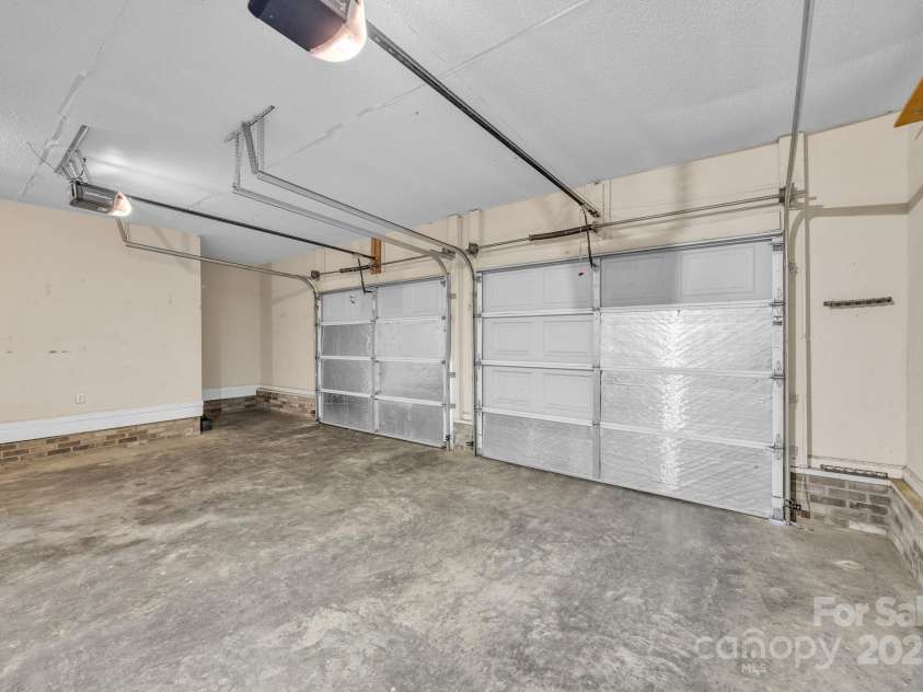 1584 Beverly Lane, Lincolnton, NC 28092.  MLS# CAR4241125, YatesRealty ID 4235. 