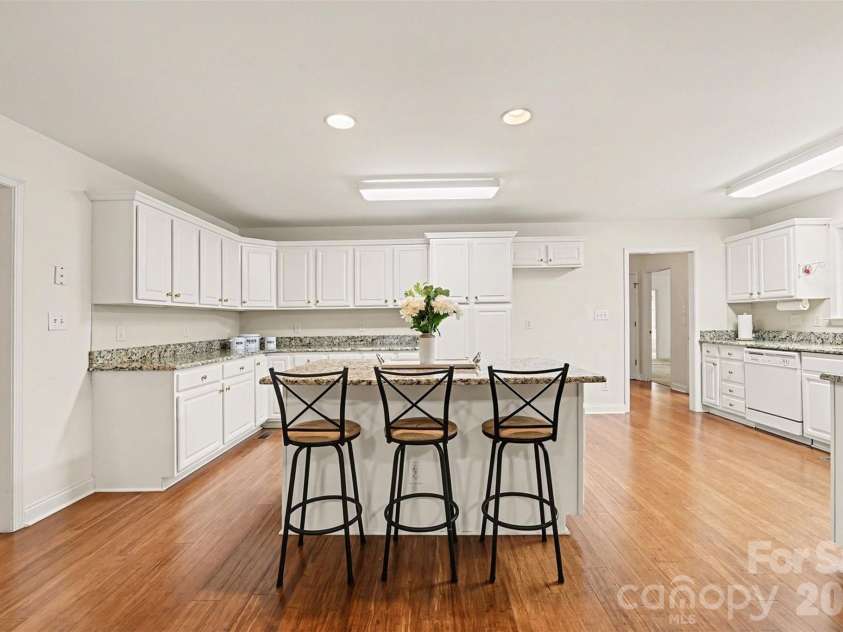 6619 Loblolly Circle, Waxhaw, NC 28173.  MLS# CAR4341573, YatesRealty ID 4235. 