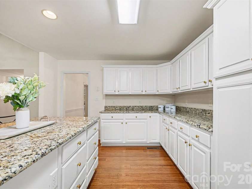 6619 Loblolly Circle, Waxhaw, NC 28173.  MLS# CAR4341573, YatesRealty ID 4235. 