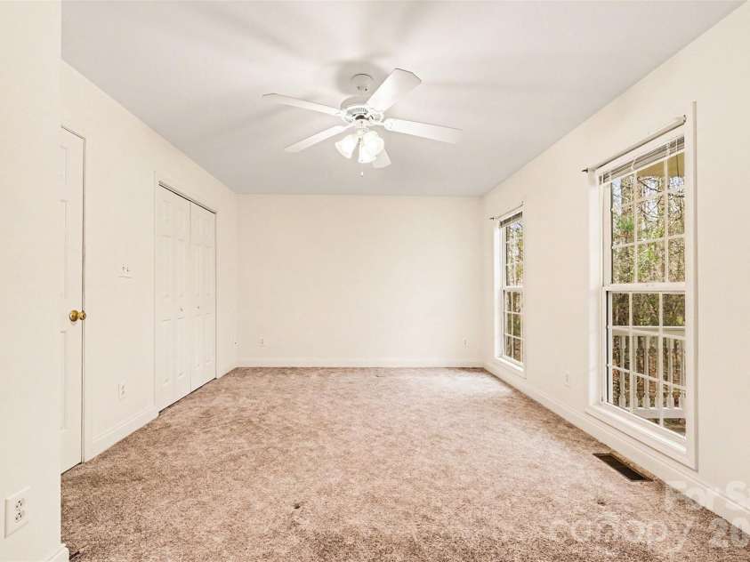 6619 Loblolly Circle, Waxhaw, NC 28173.  MLS# CAR4341573, YatesRealty ID 4235. BR 1 - front porch view