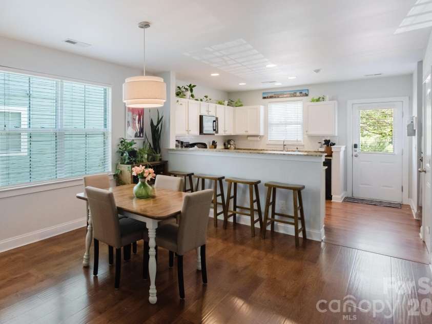 15911 Rose Glenn Lane, Davidson, NC 28036.  MLS# CAR4399213, YatesRealty ID 42351. 
