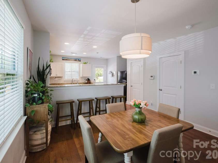 15911 Rose Glenn Lane, Davidson, NC 28036.  MLS# CAR4399213, YatesRealty ID 42351. 