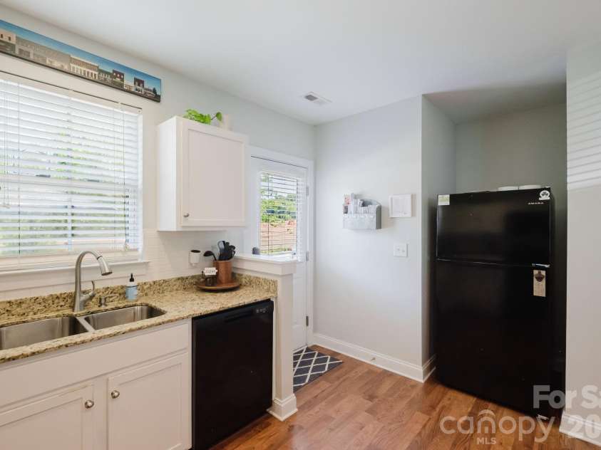 15911 Rose Glenn Lane, Davidson, NC 28036.  MLS# CAR4399213, YatesRealty ID 42351. 