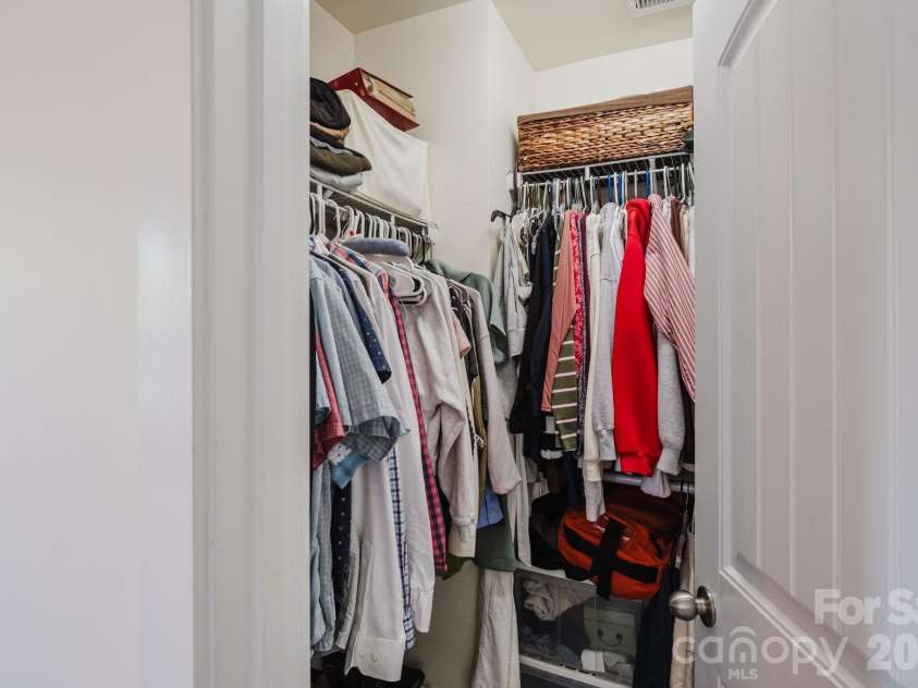 15911 Rose Glenn Lane, Davidson, NC 28036.  MLS# CAR4399213, YatesRealty ID 42351. 