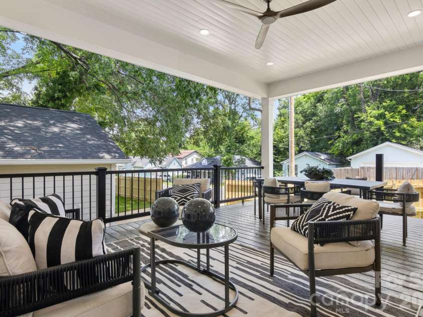 1127 Allen Street, Charlotte, NC 28205.  MLS# CAR4412112, YatesRealty ID 42354. 