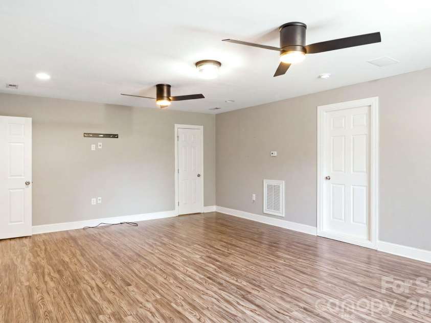 535 Hallman Drive, Rock Hill, SC 29732.  MLS# CAR4411006, YatesRealty ID 42355. 