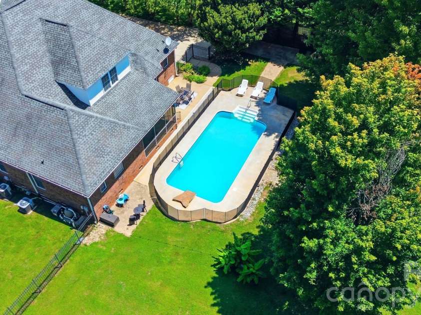 535 Hallman Drive, Rock Hill, SC 29732.  MLS# CAR4411006, YatesRealty ID 42355. 