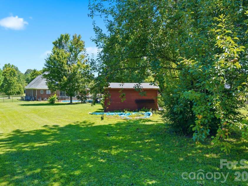 535 Hallman Drive, Rock Hill, SC 29732.  MLS# CAR4411006, YatesRealty ID 42355. Storage Shed, Private Lot