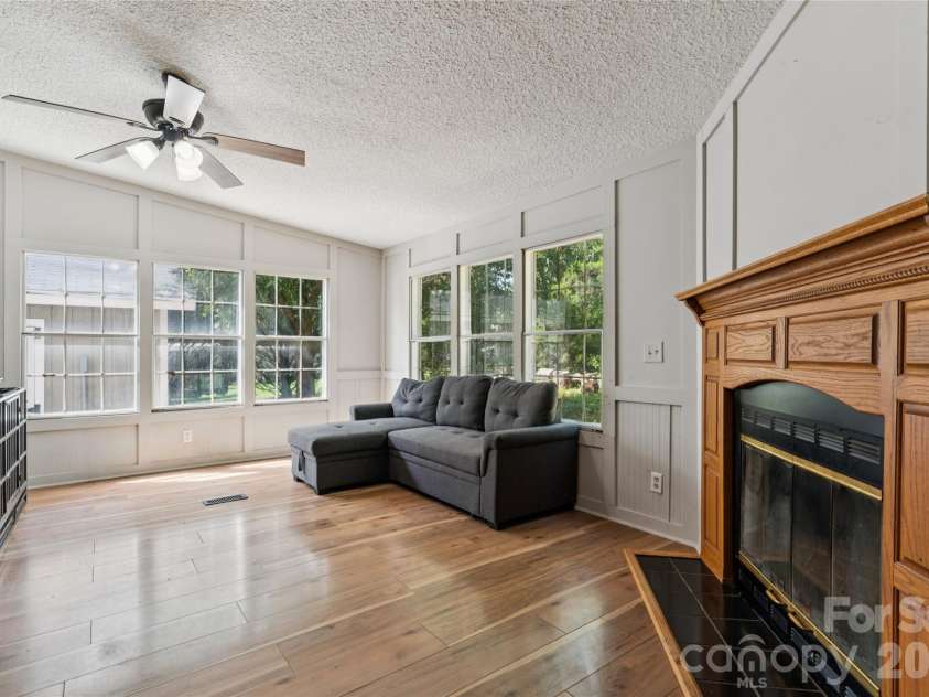 912 Grace Drive, Stanley, NC 28164.  MLS# CAR4406122, YatesRealty ID 42356. 