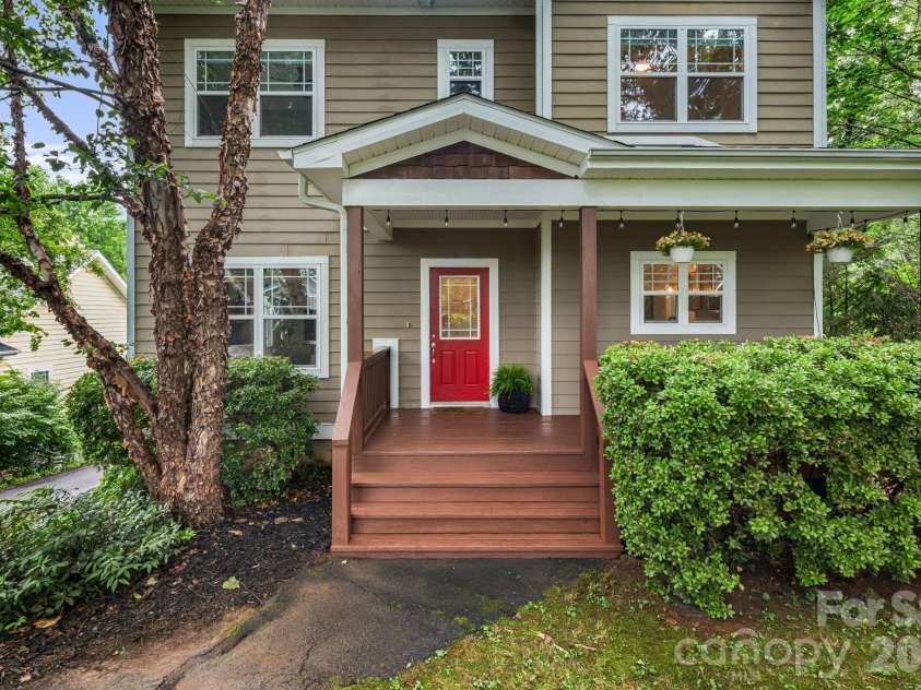 29 Winding Road, Asheville, NC 28803.  MLS# CAR4407595, YatesRealty ID 42357. 