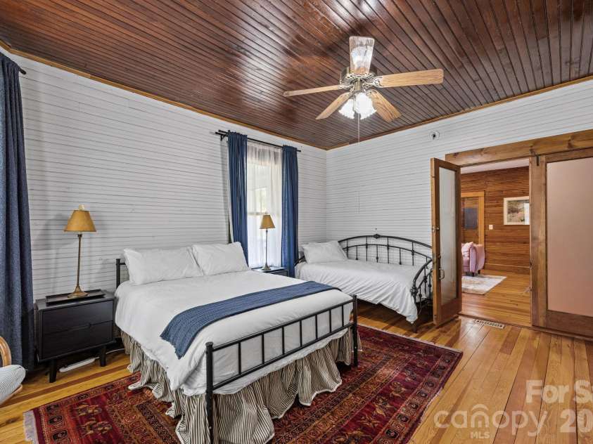 615 Rose Hill Road, Asheville, NC 28803.  MLS# CAR4393254, YatesRealty ID 4236. 