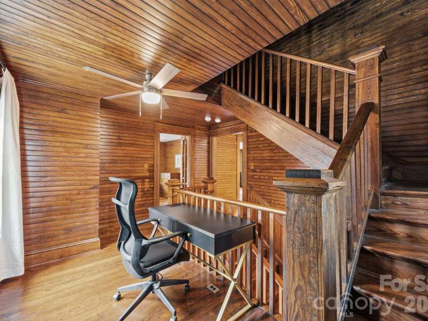 615 Rose Hill Road, Asheville, NC 28803.  MLS# CAR4393254, YatesRealty ID 4236. 