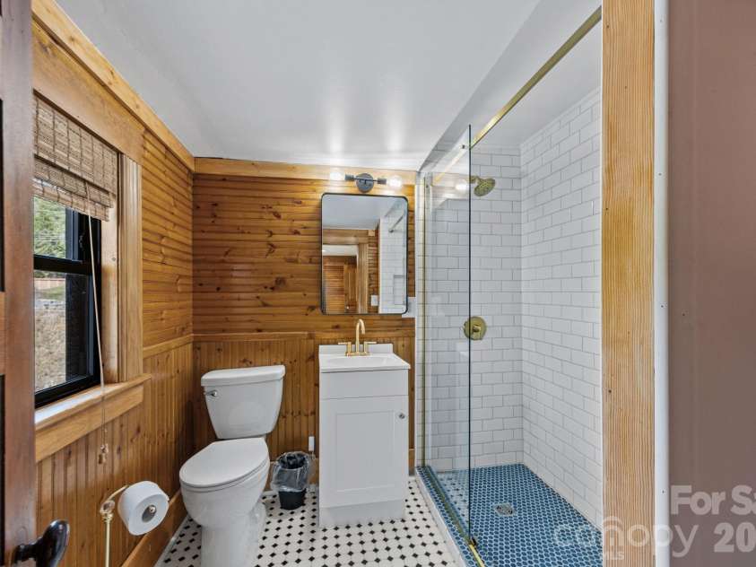 615 Rose Hill Road, Asheville, NC 28803.  MLS# CAR4393254, YatesRealty ID 4236. 