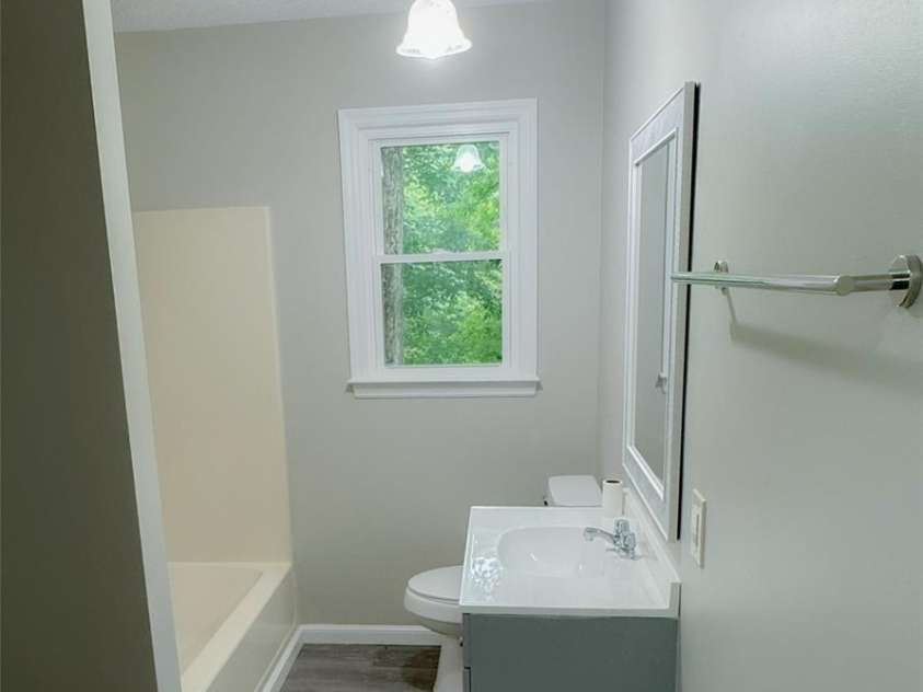 705 Creekridge Drive, Monroe, NC 28110.  MLS# CAR4411877, YatesRealty ID 42360. Bathroom
