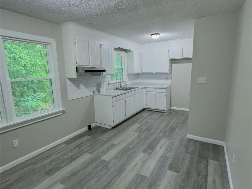 705 Creekridge Drive, Monroe, NC 28110.  MLS# CAR4411877, YatesRealty ID 42360. Kitchen