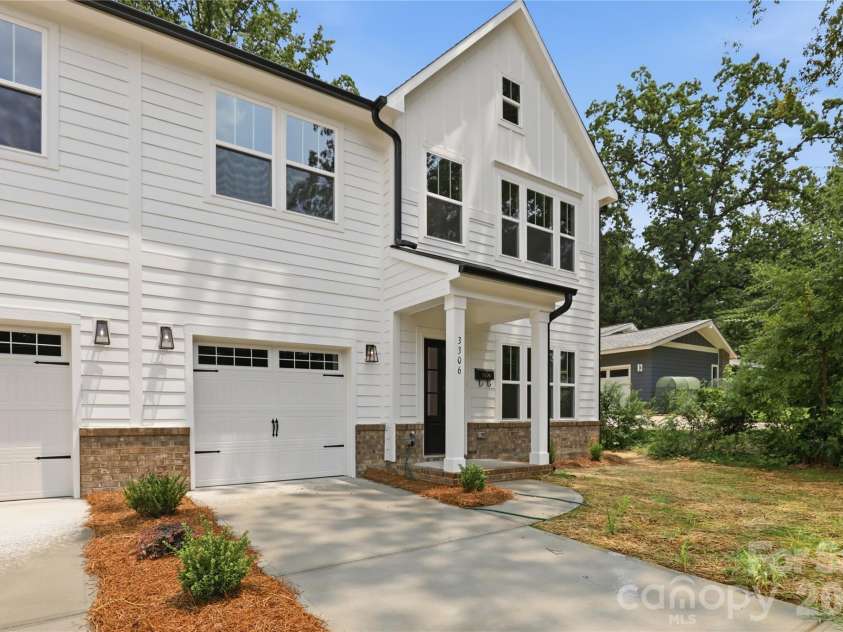3306 Campbell Drive, Charlotte, NC 28205.  MLS# CAR4407175, YatesRealty ID 42362. 