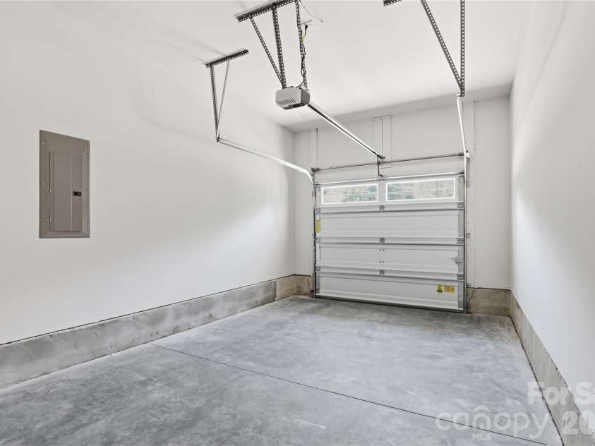 3314 Campbell Drive, Charlotte, NC 28205.  MLS# CAR4407198, YatesRealty ID 42363. 