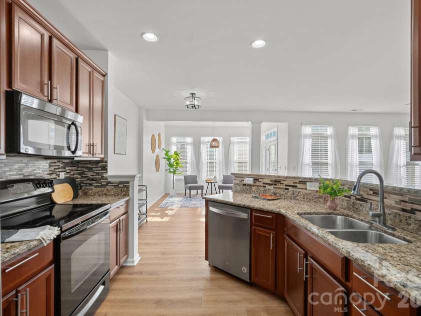 745 Prospect Lane, Fort Mill, SC 29708.  MLS# CAR4405767, YatesRealty ID 42366. Kitchen