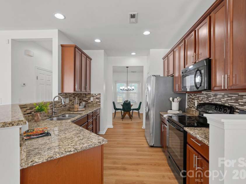 745 Prospect Lane, Fort Mill, SC 29708.  MLS# CAR4405767, YatesRealty ID 42366. Kitchen