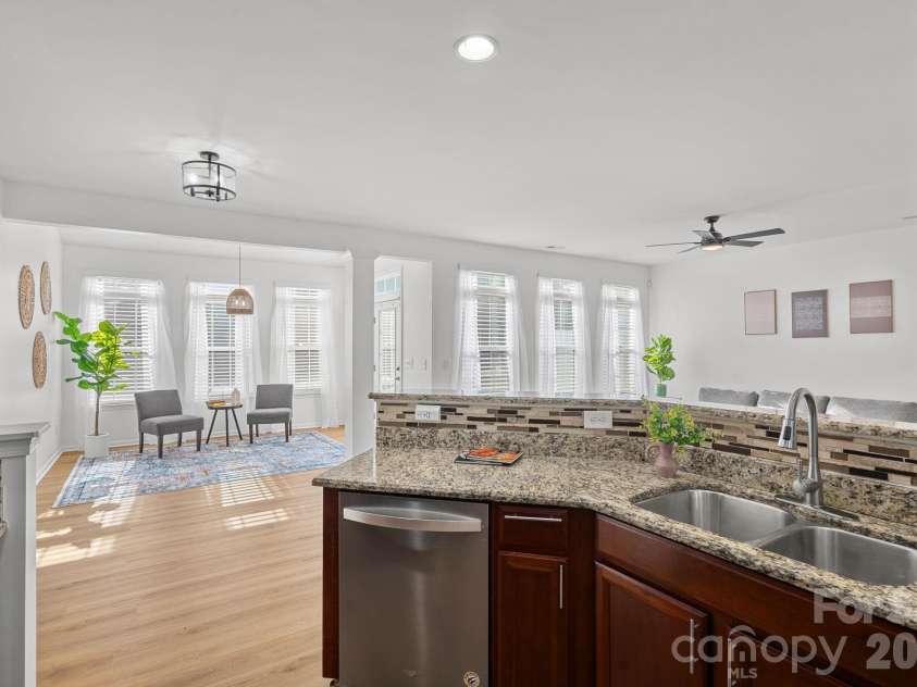 745 Prospect Lane, Fort Mill, SC 29708.  MLS# CAR4405767, YatesRealty ID 42366. Kitchen