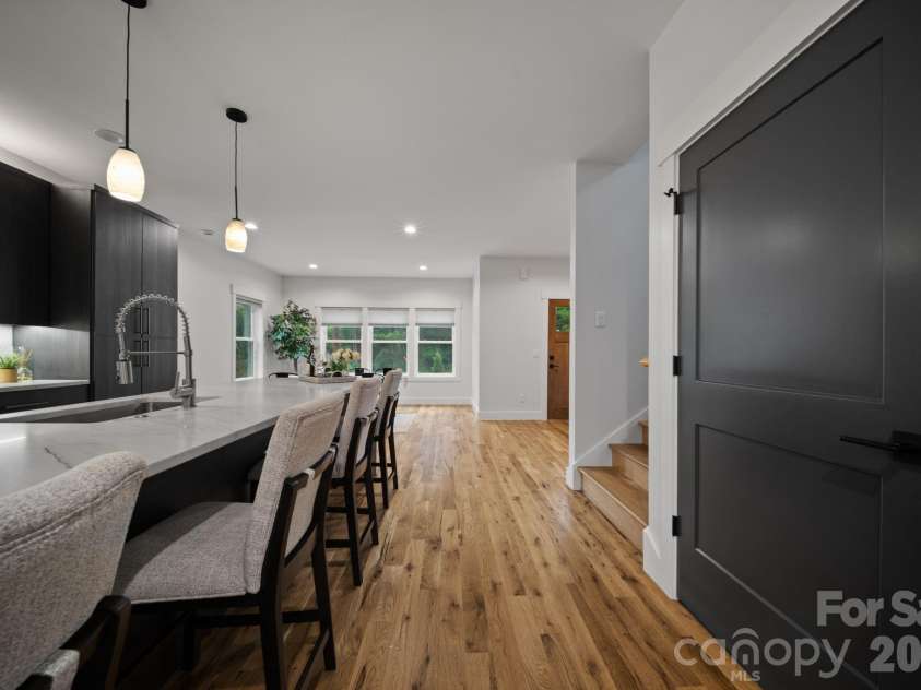 87 Glendale Avenue, Asheville, NC 28803.  MLS# CAR4409214, YatesRealty ID 42368. 