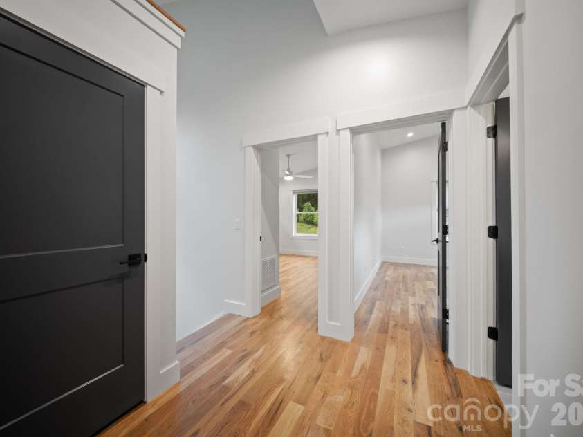 87 Glendale Avenue, Asheville, NC 28803.  MLS# CAR4409214, YatesRealty ID 42368. 