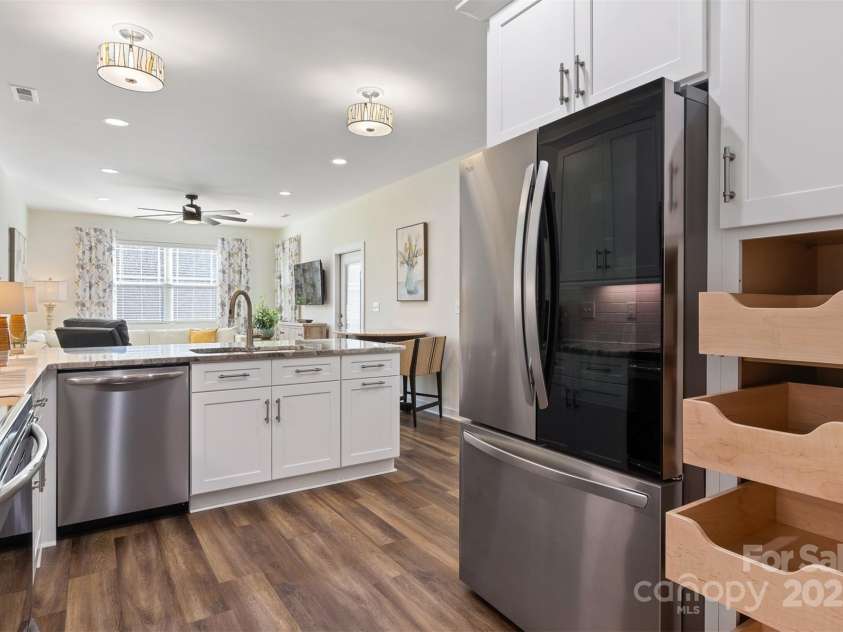 2802 15th Avenue Place, Hickory, NC 28602.  MLS# CAR4224638, YatesRealty ID 4237. 