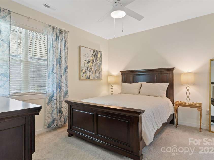 2802 15th Avenue Place, Hickory, NC 28602.  MLS# CAR4224638, YatesRealty ID 4237. 