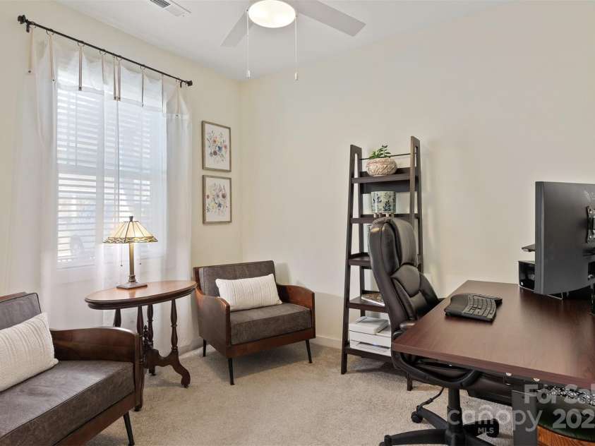 2802 15th Avenue Place, Hickory, NC 28602.  MLS# CAR4224638, YatesRealty ID 4237. 