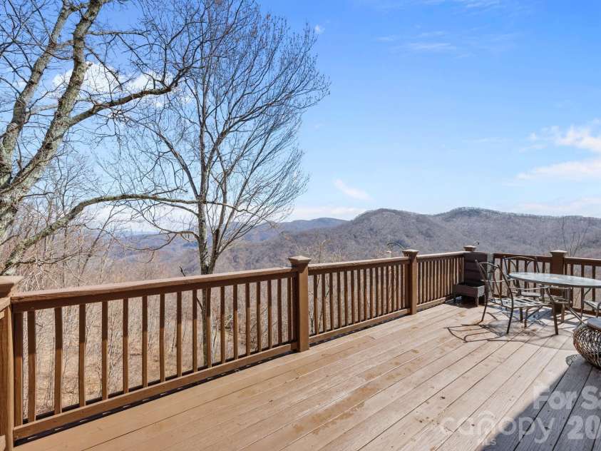 5 Lila Lane, Clyde, NC 28721.  MLS# CAR4349173, YatesRealty ID 4237. 