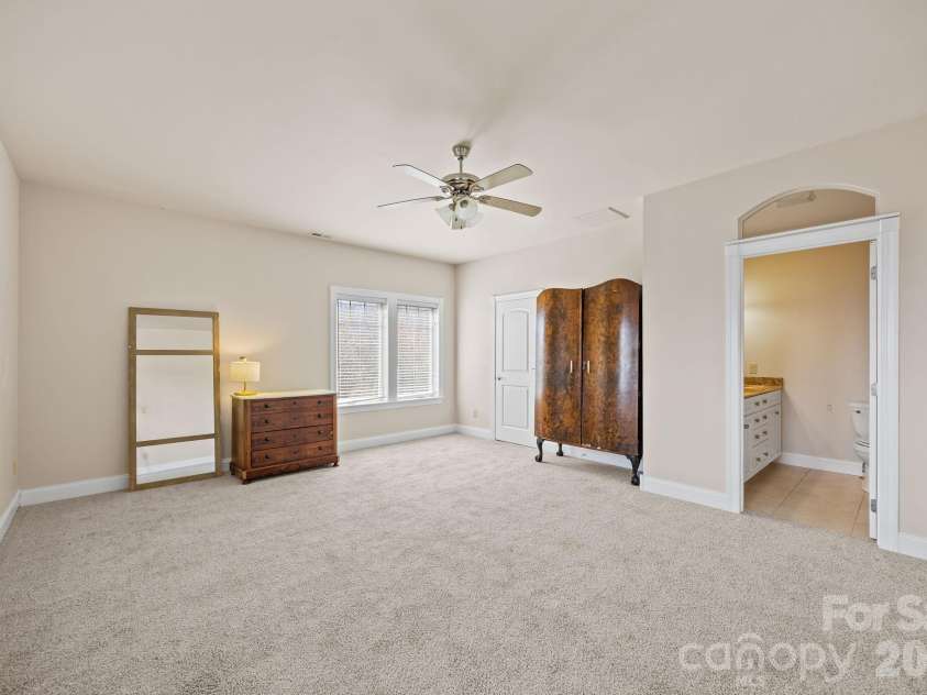 5 Lila Lane, Clyde, NC 28721.  MLS# CAR4349173, YatesRealty ID 4237. 