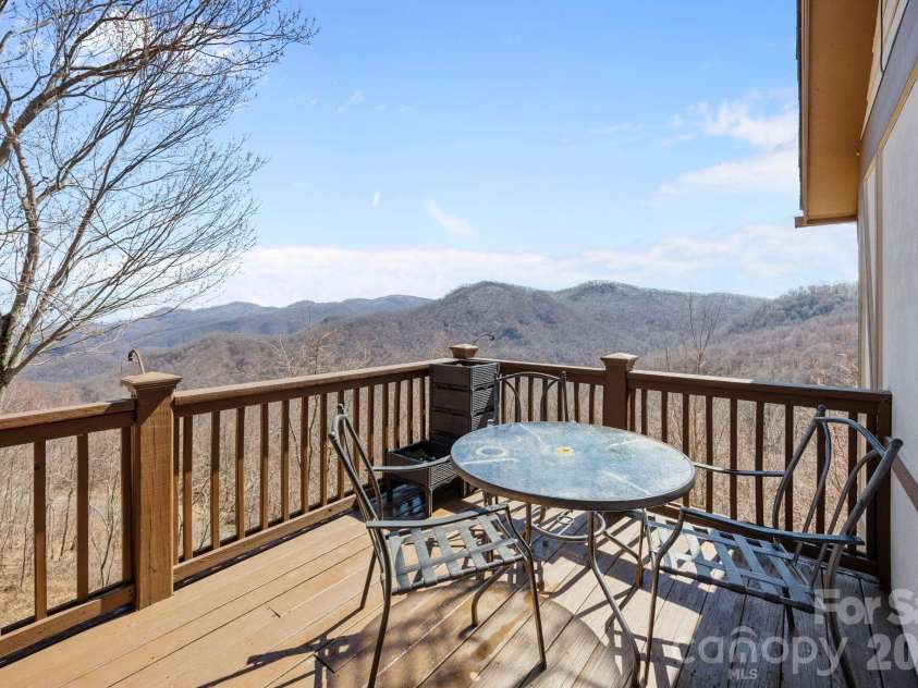 5 Lila Lane, Clyde, NC 28721.  MLS# CAR4349173, YatesRealty ID 4237. 