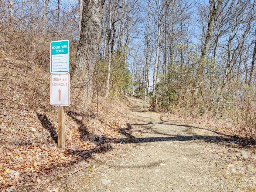 5 Lila Lane, Clyde, NC 28721.  MLS# CAR4349173, YatesRealty ID 4237. 