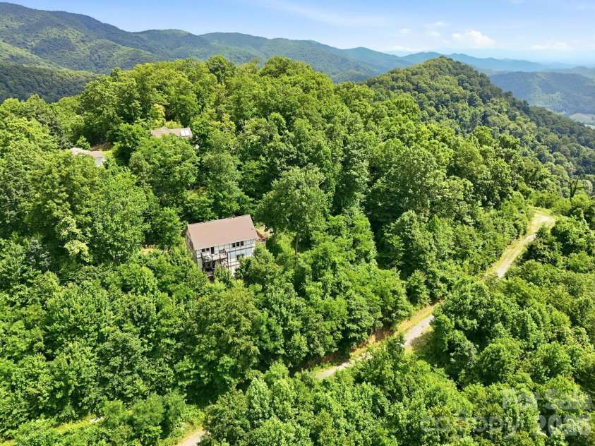 5 Lila Lane, Clyde, NC 28721.  MLS# CAR4349173, YatesRealty ID 4237. 
