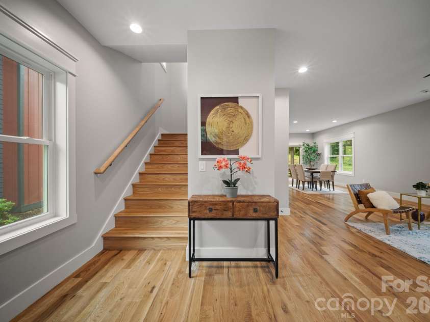 89 Glendale Avenue, Asheville, NC 28803.  MLS# CAR4409722, YatesRealty ID 42370. 