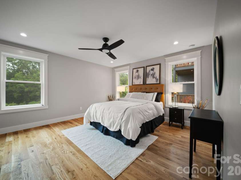 89 Glendale Avenue, Asheville, NC 28803.  MLS# CAR4409722, YatesRealty ID 42370. 