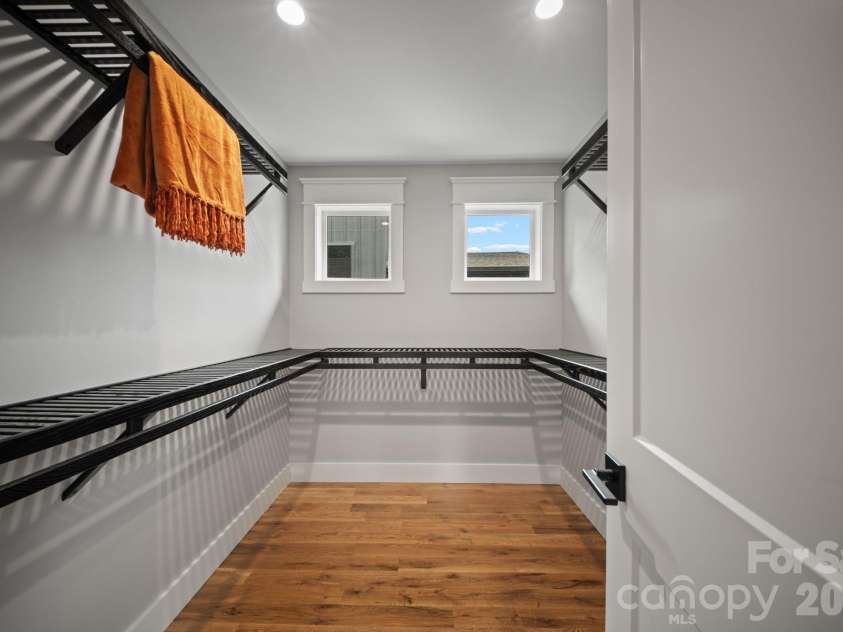 89 Glendale Avenue, Asheville, NC 28803.  MLS# CAR4409722, YatesRealty ID 42370. 
