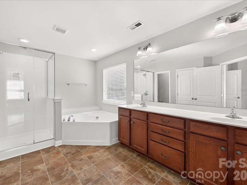 1560 Duckhorn Street, Concord, NC 28027.  MLS# CAR4410376, YatesRealty ID 42372. 