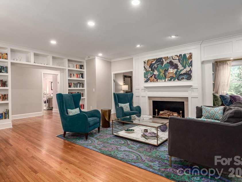 1101 Belgrave Place, Charlotte, NC 28203.  MLS# CAR4408102, YatesRealty ID 42373. 