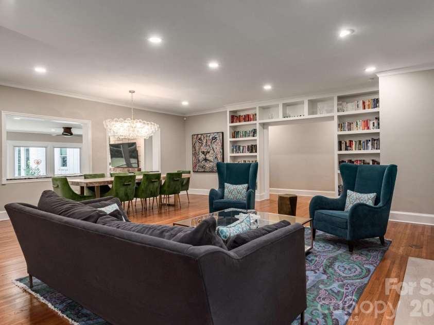 1101 Belgrave Place, Charlotte, NC 28203.  MLS# CAR4408102, YatesRealty ID 42373. 