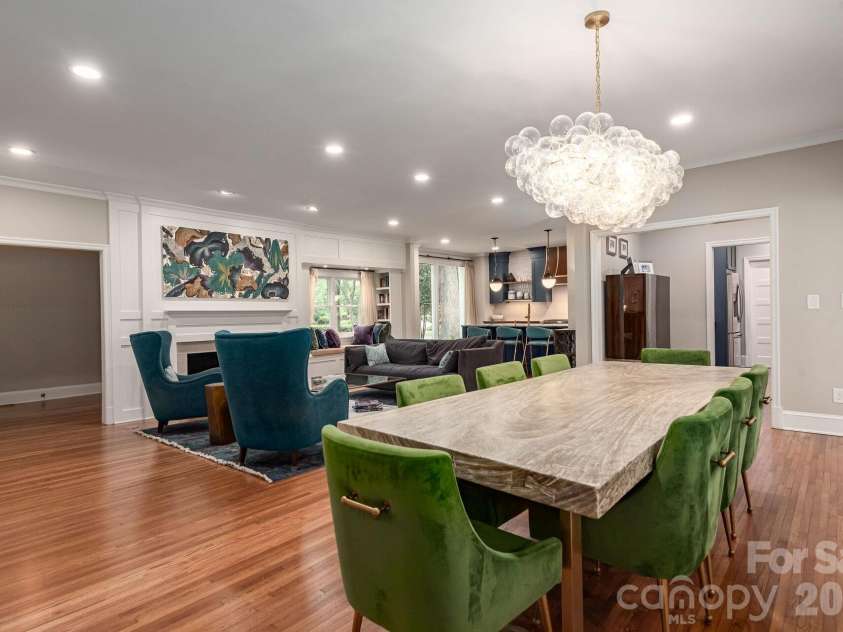 1101 Belgrave Place, Charlotte, NC 28203.  MLS# CAR4408102, YatesRealty ID 42373. 